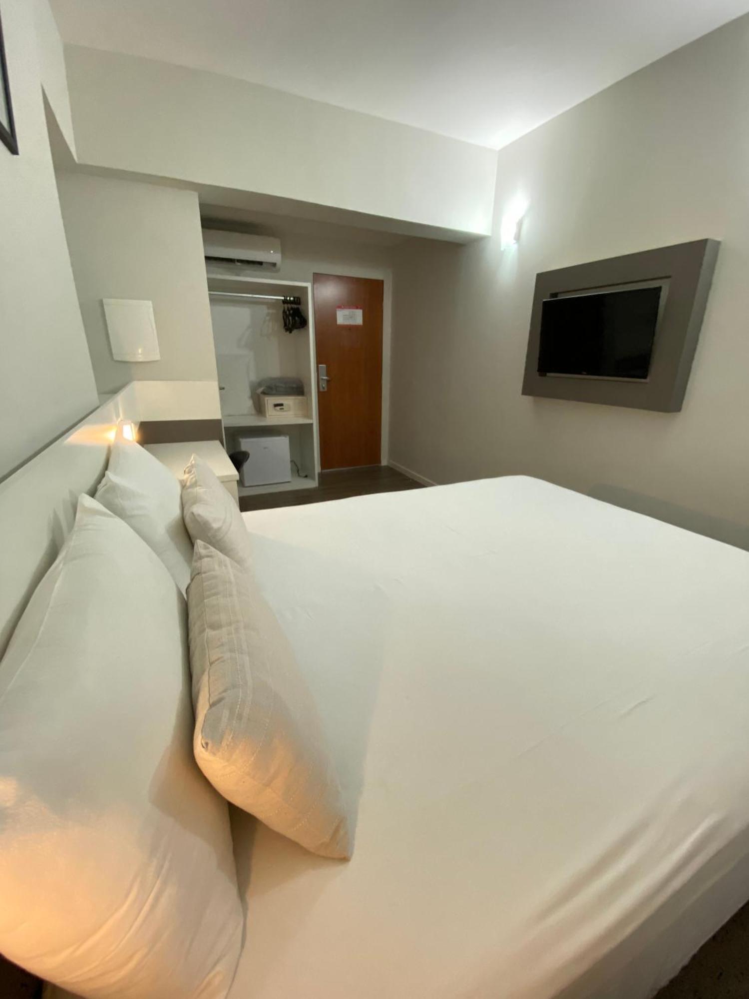 It'S Hotel Caratinga Extérieur photo